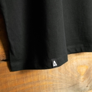 Logo Badge T-Shirt LAKECHILD