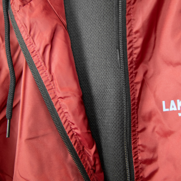 Wakeboard Jacke „We love to Wake“ Burgundy (Unisex) – Bild 4