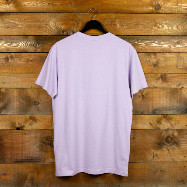 Motiv Diamond Badge; Lilac; LAKECHILD; T-Shirt; Surfing; Surfboards; Beach; Streetwear; Beachwear; Männer
